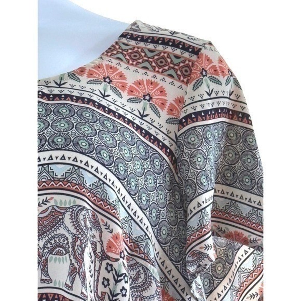 Torrid Plus 3X Boho Elephant Tribal Button Back Detain Flowy Festival Blouse EUC - Picture 5 of 15